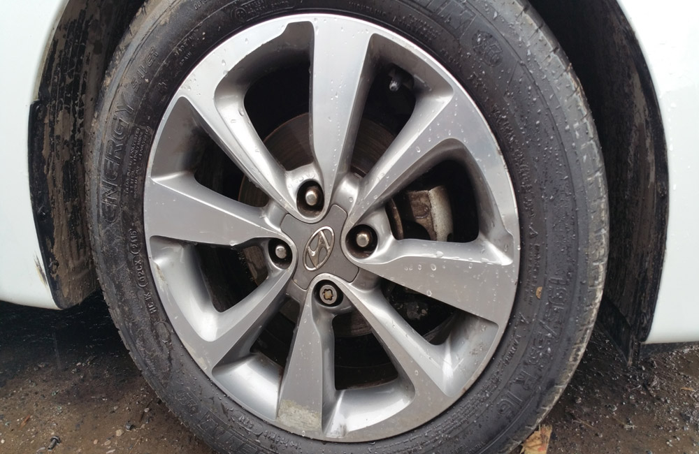 Hyundai I20 MPI SE Alloy wheels